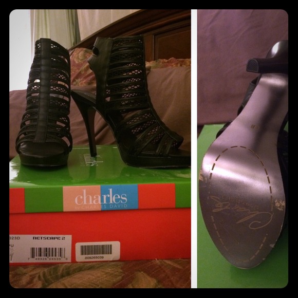 Charles David size 8