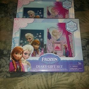 NIB Frozen Diary Gift Set