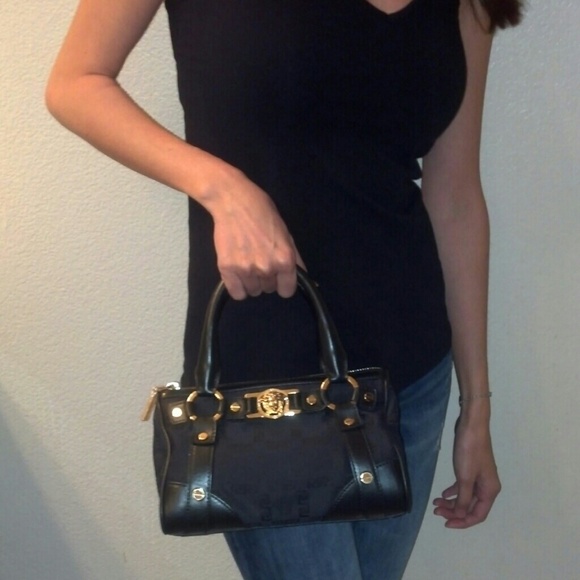 ⬇SALE⬇Add'tl pics of Versace mini handbag
