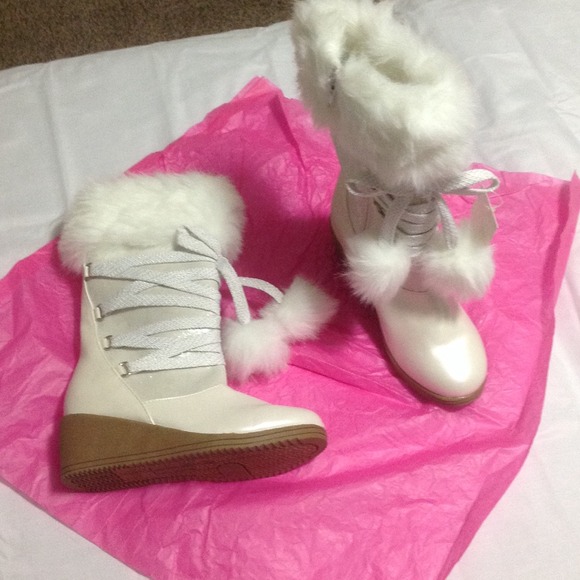Girls Boots