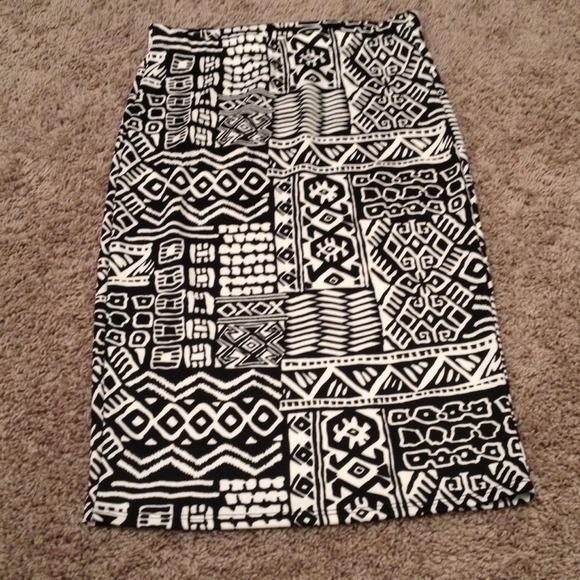 Forever 21 pencil skirt.