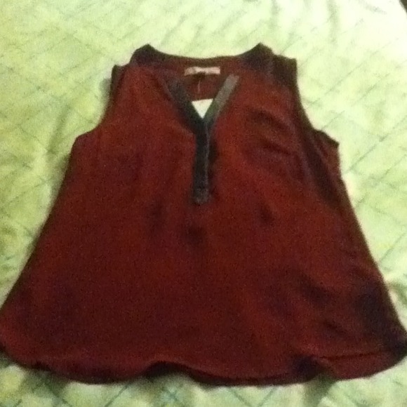Deep Red and Black Tank✋