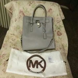 Michaela Kors large Hamilton/HOLD