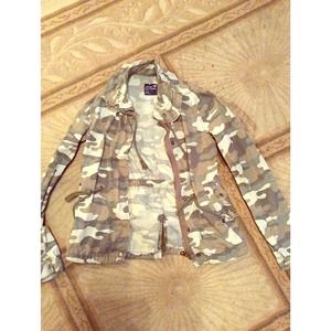american eagle camo jacket