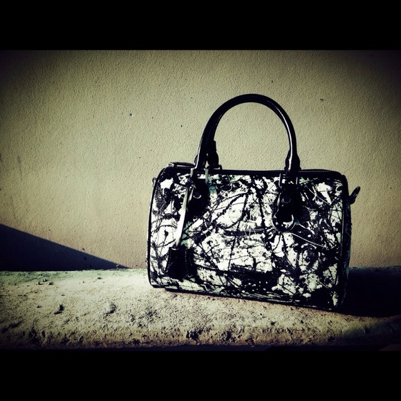 Yodyoko handbag