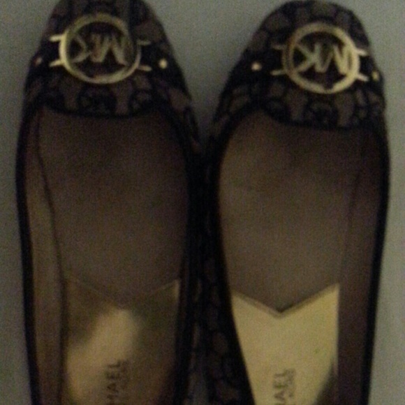 Michael Kors flats size 10