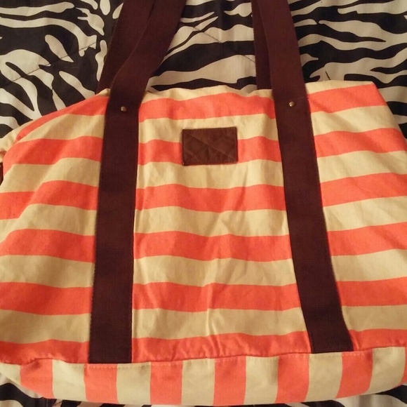New mossimo tote