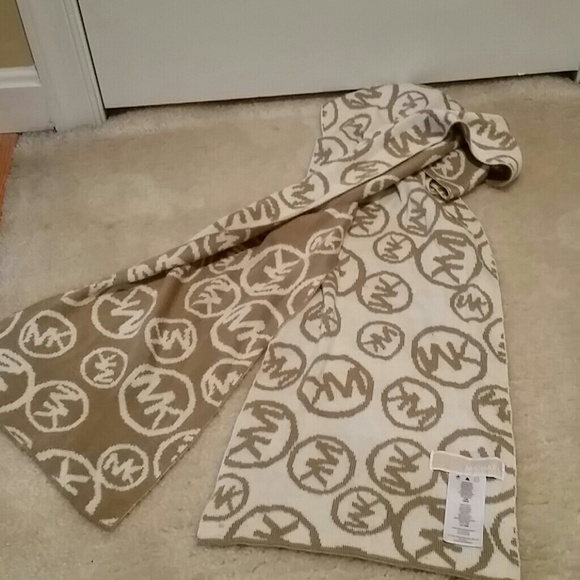 Mk scarf two colors brown
