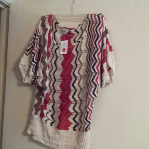 Cute sweater top REDUCED
