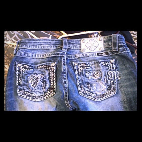 ❌Sold Locally❌ Miss me jeans
