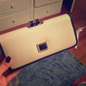 Cream Wallet! - Van Heusen - New with tags!