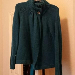Large Old Navy sweater