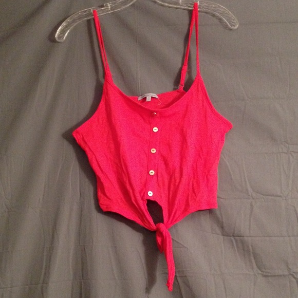 🔹Red button up crop top