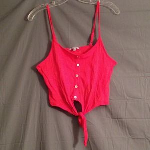 🔹Red button up crop top