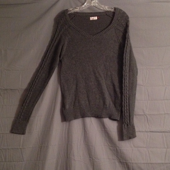 Grey sweater