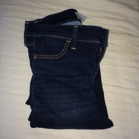 Dark wash skinny jeans