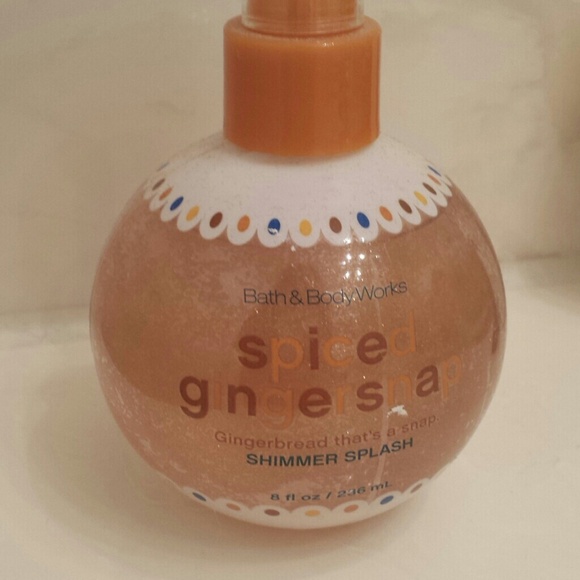 8fl oz BathAndBodyWorks Spice Gingersnap w/ gitter