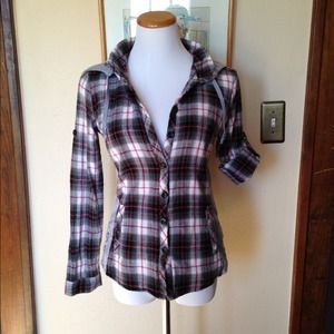 🚫Sold off Poshmark🚫Hooded Flannel Top