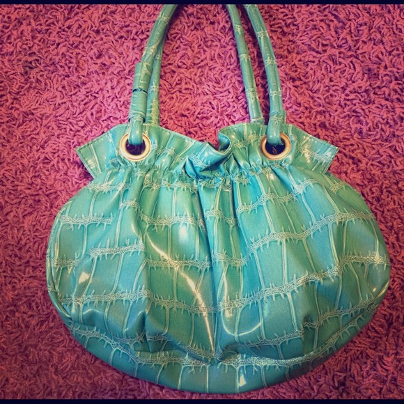 Blue snake skin design handbag!