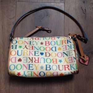 Dooney & Bourke IT barrel bag