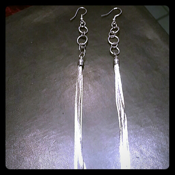 Long elegant earings ***FIRM PRICE *** - Picture 1 of 3