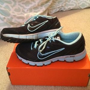 NIKE DUAL FUSION S.T turquoise and black