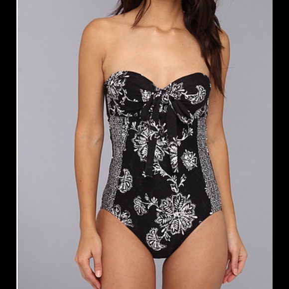 Athena - Ocean Park Underwire Bandeau Swimsuit.