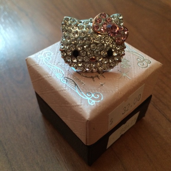 Hello kitty ring and bracelet set