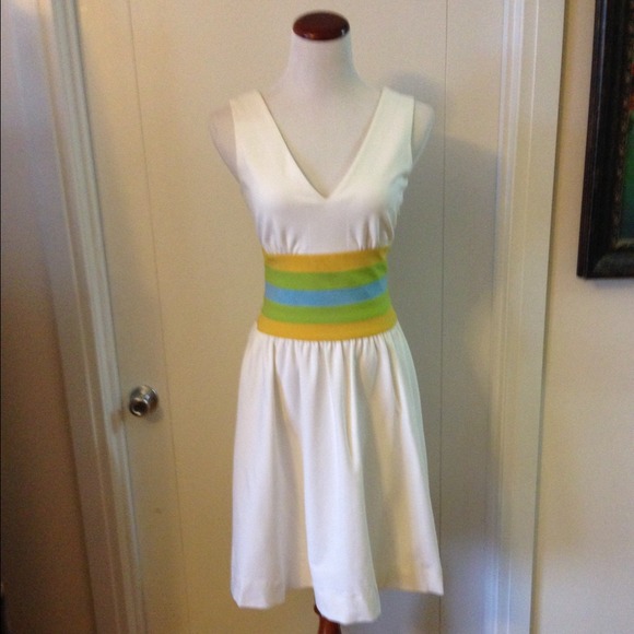 Diane von Furstenberg Dresses & Skirts - Diane Von Furstenberg rossa dress