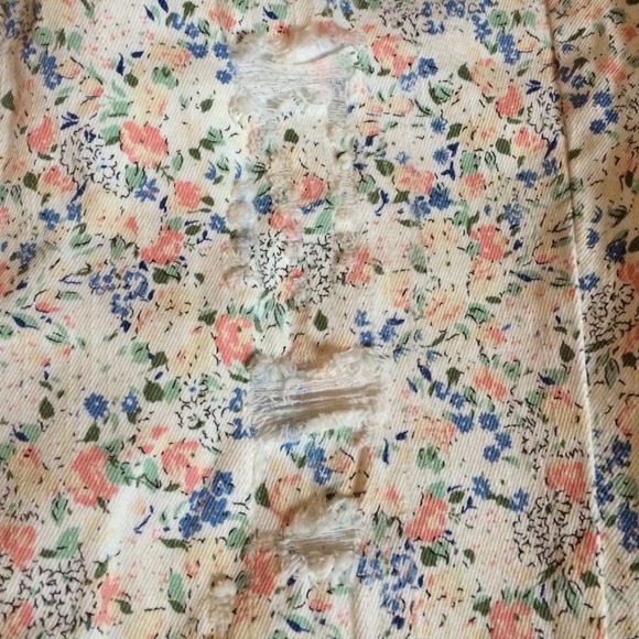 🎉SOLD IN BUNDLE🎉 - Picture 3 of 4