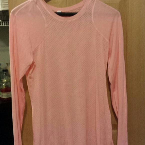 Lululemon long sleeve top NWOT