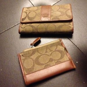 Coach "inspired" trifold wallet and change purse