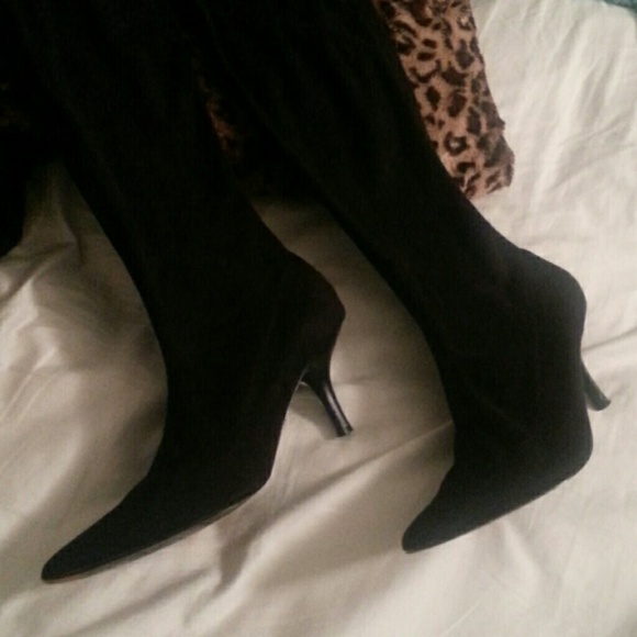 Super hot tall black boots