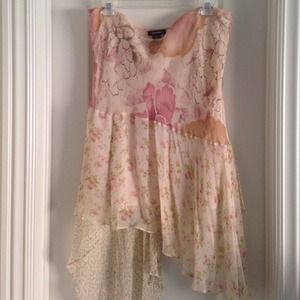 Beautiful Floral Print Express Skirt