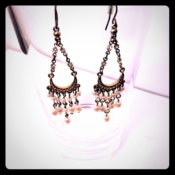 🆕Pearl and Gold chandelier earrings