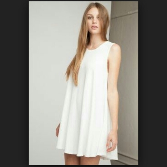 Brandy Melville Alena Dress