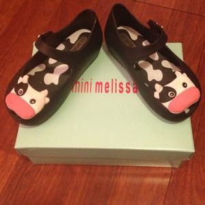 Fashionable toddler Mary Janes