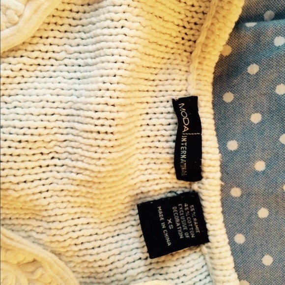 Sweater. - Picture 2 of 3
