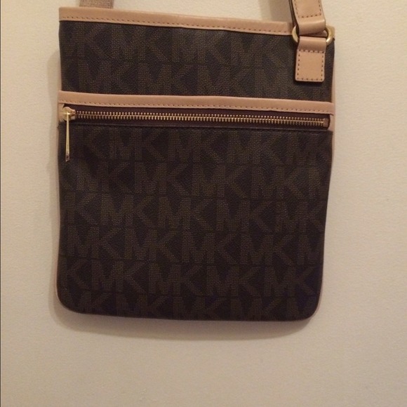 Authentic Michael Kors Crossbody Purse