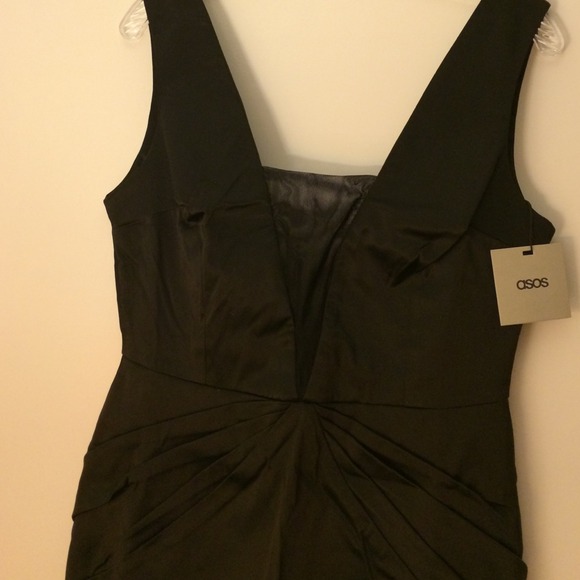 REDUCED PRICE. ASOS NWT Dress