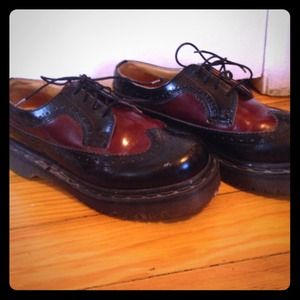 Vintage Black and burgundy wing tip Dr. Martens