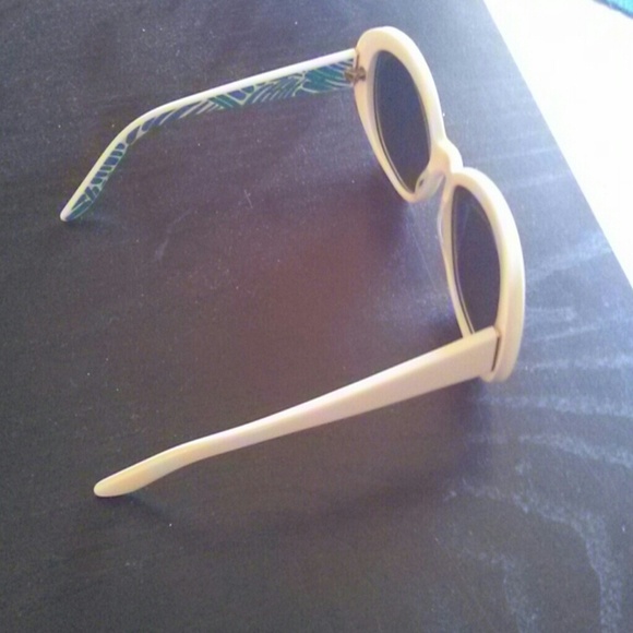 Kate spade sunglasses - Picture 2 of 4