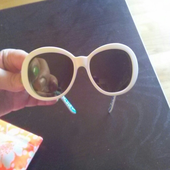 Kate spade sunglasses - Picture 3 of 4