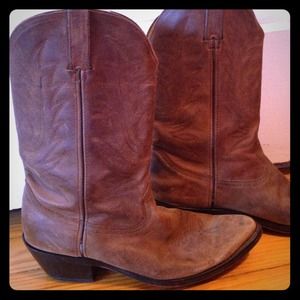 Brown leather cowboy boots vintage