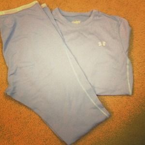 Under Armour  sm / BASE 1.0