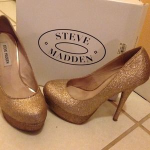 Steven madden gold glitter high heel
