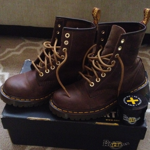 New with box, 8 hole brown Dr. Martens boots.