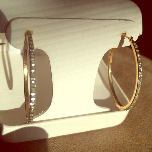 🚫reserved🚫4k gold diamond earrings