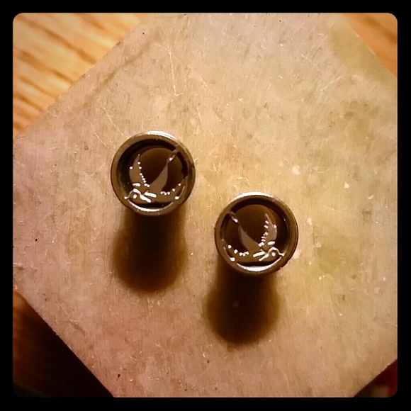 Gaged silver bird earrings