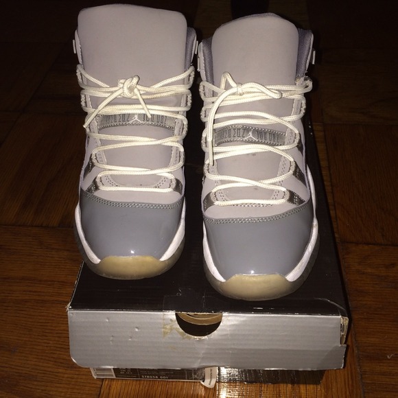 Cool Grey 11s